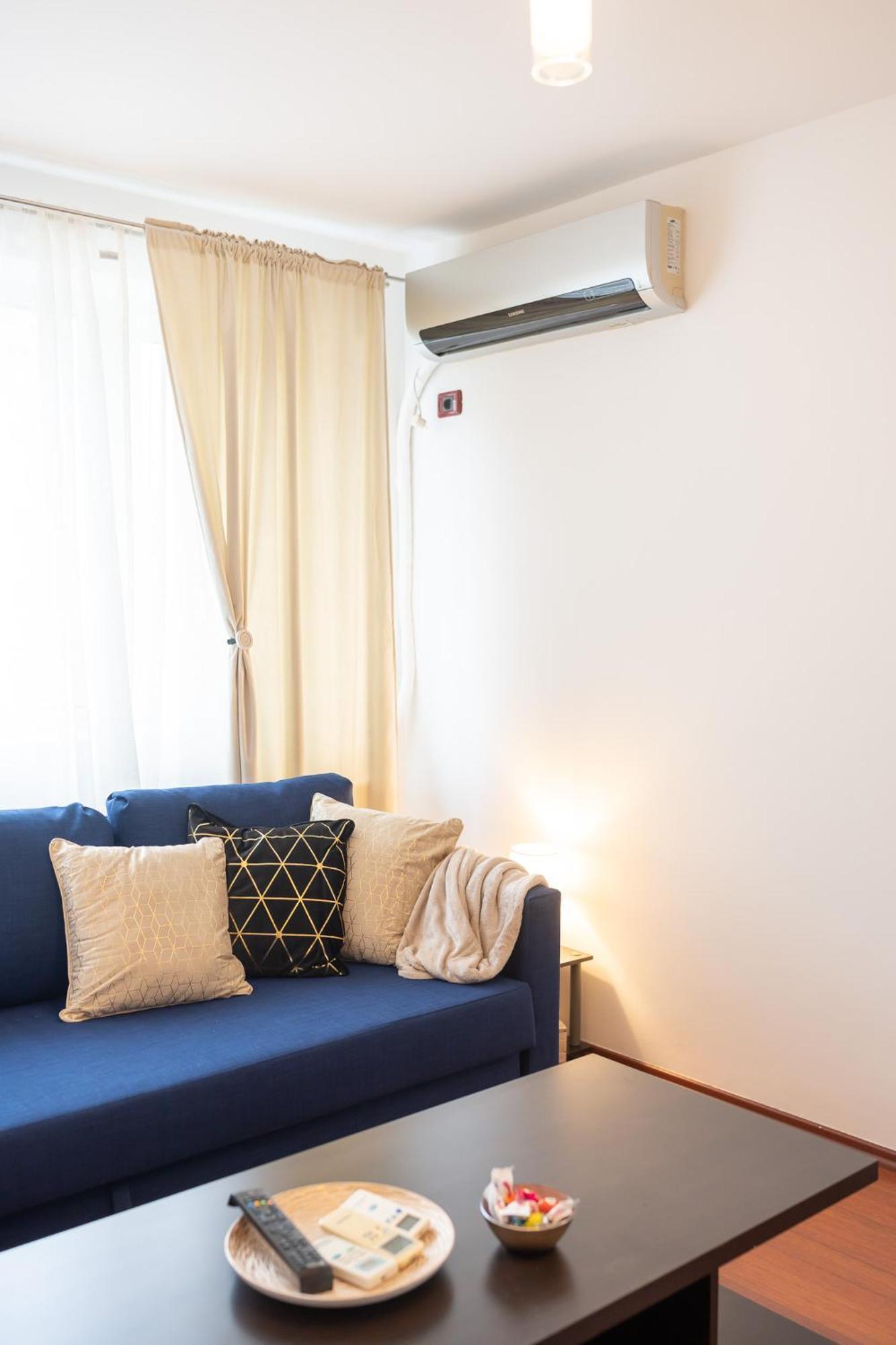 Spacious 2Br Dristor Apartment Bucarest Esterno foto