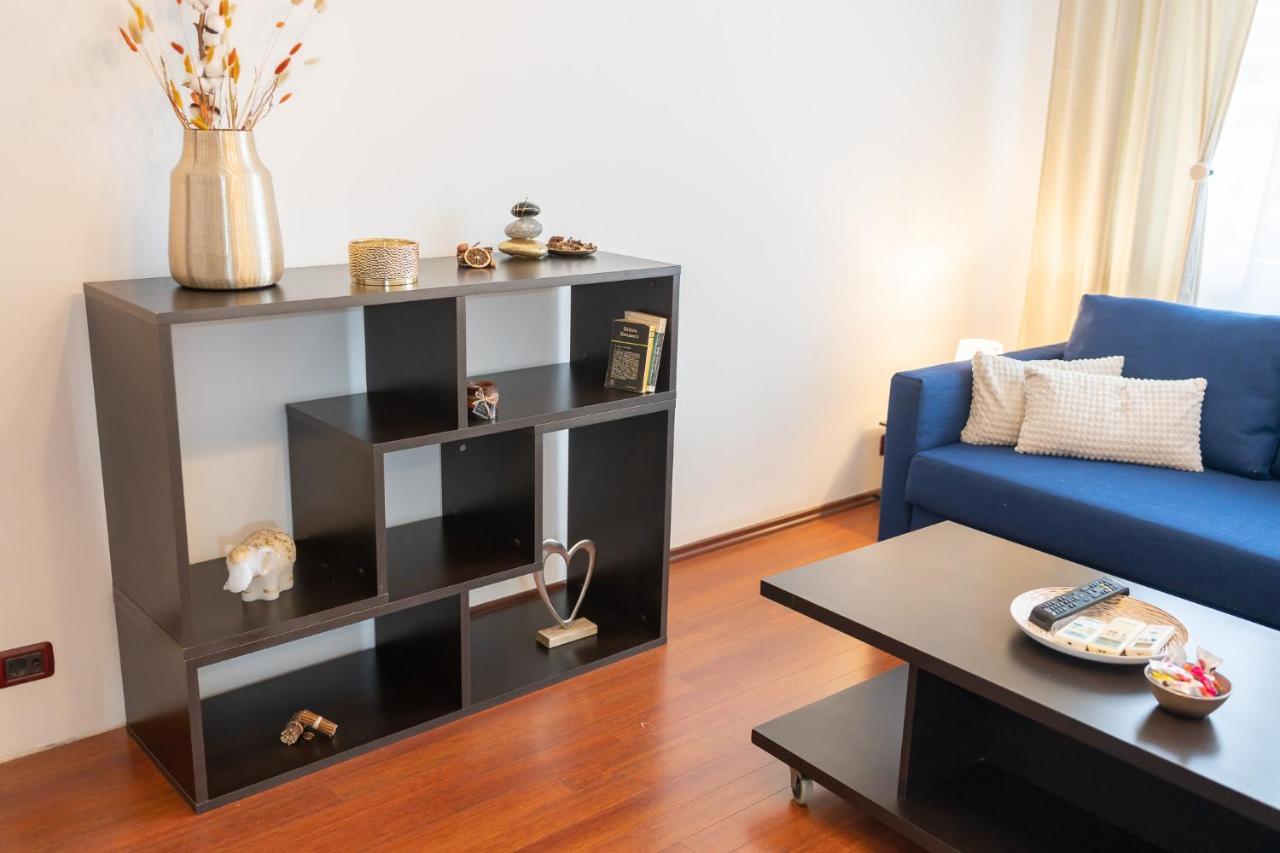 Spacious 2Br Dristor Apartment Bucarest Esterno foto