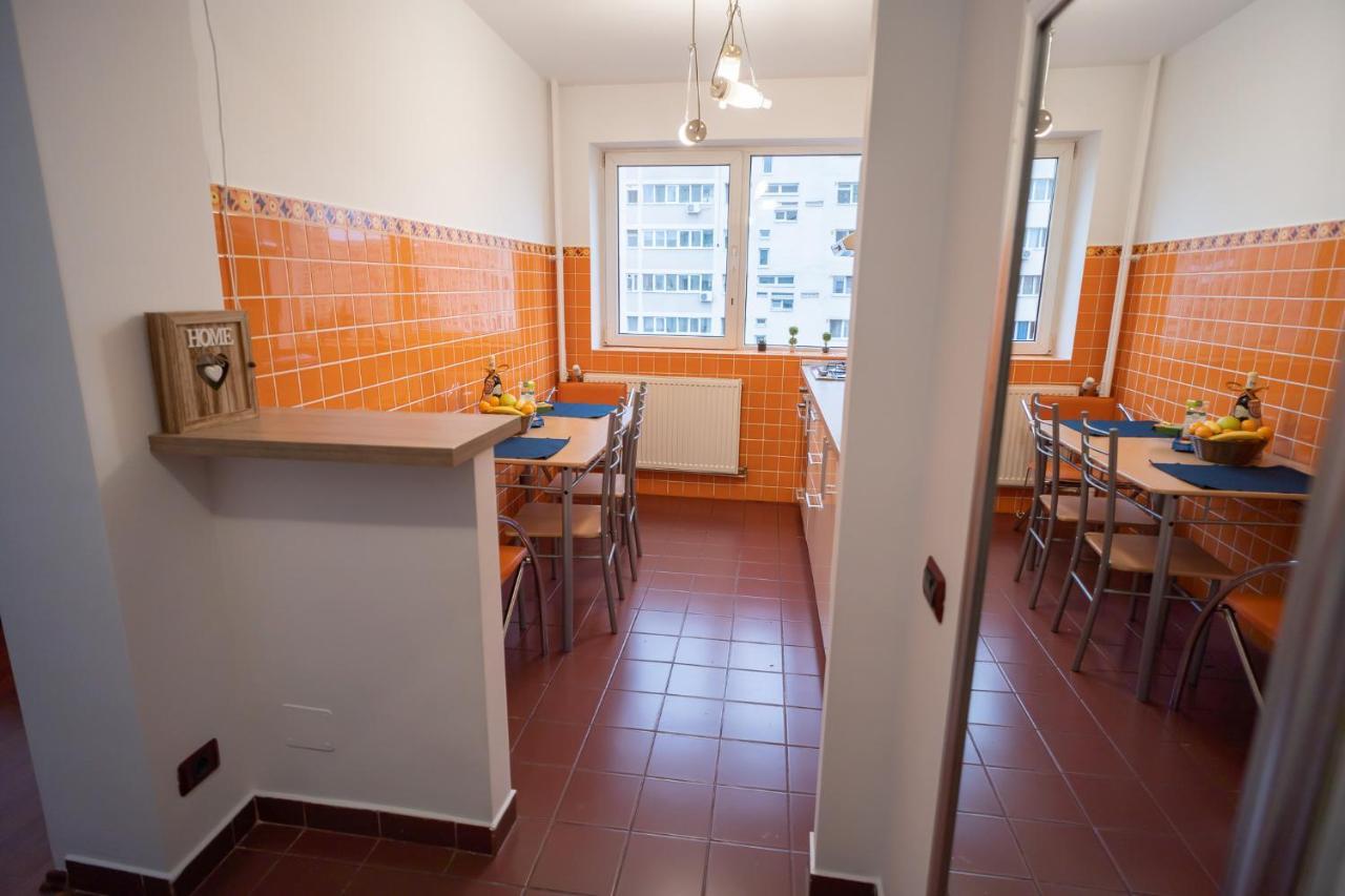 Spacious 2Br Dristor Apartment Bucarest Esterno foto