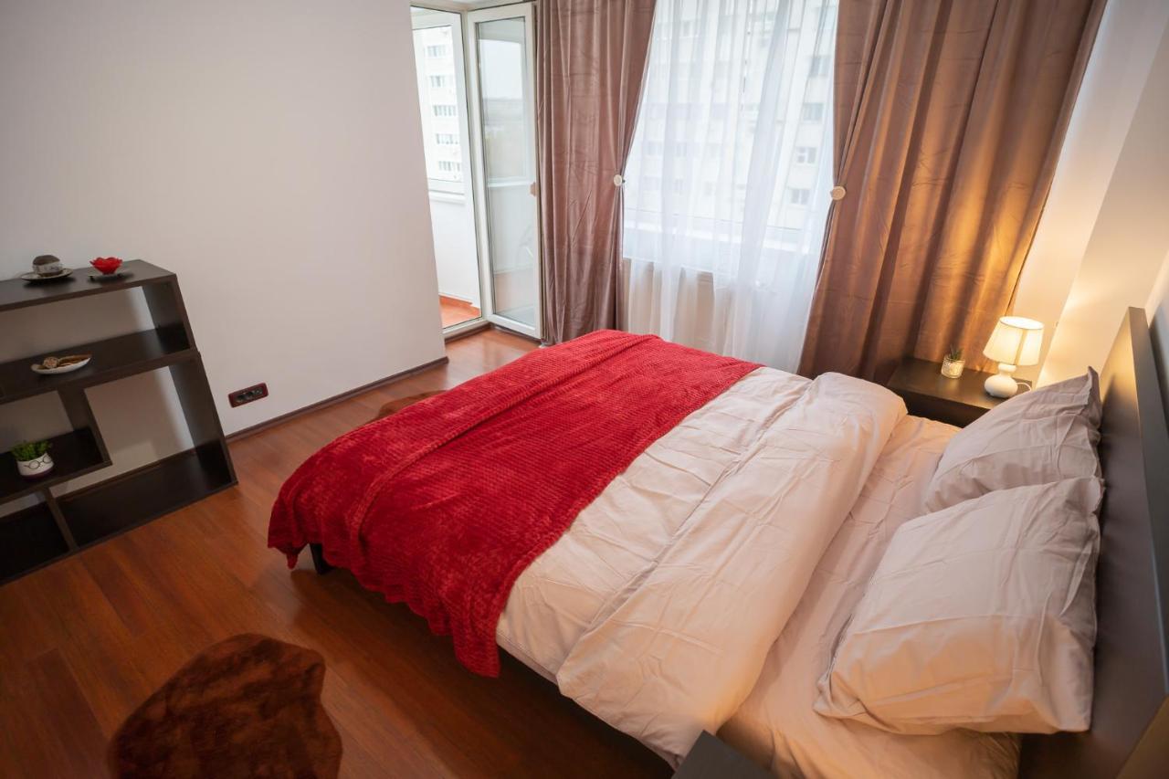 Spacious 2Br Dristor Apartment Bucarest Esterno foto