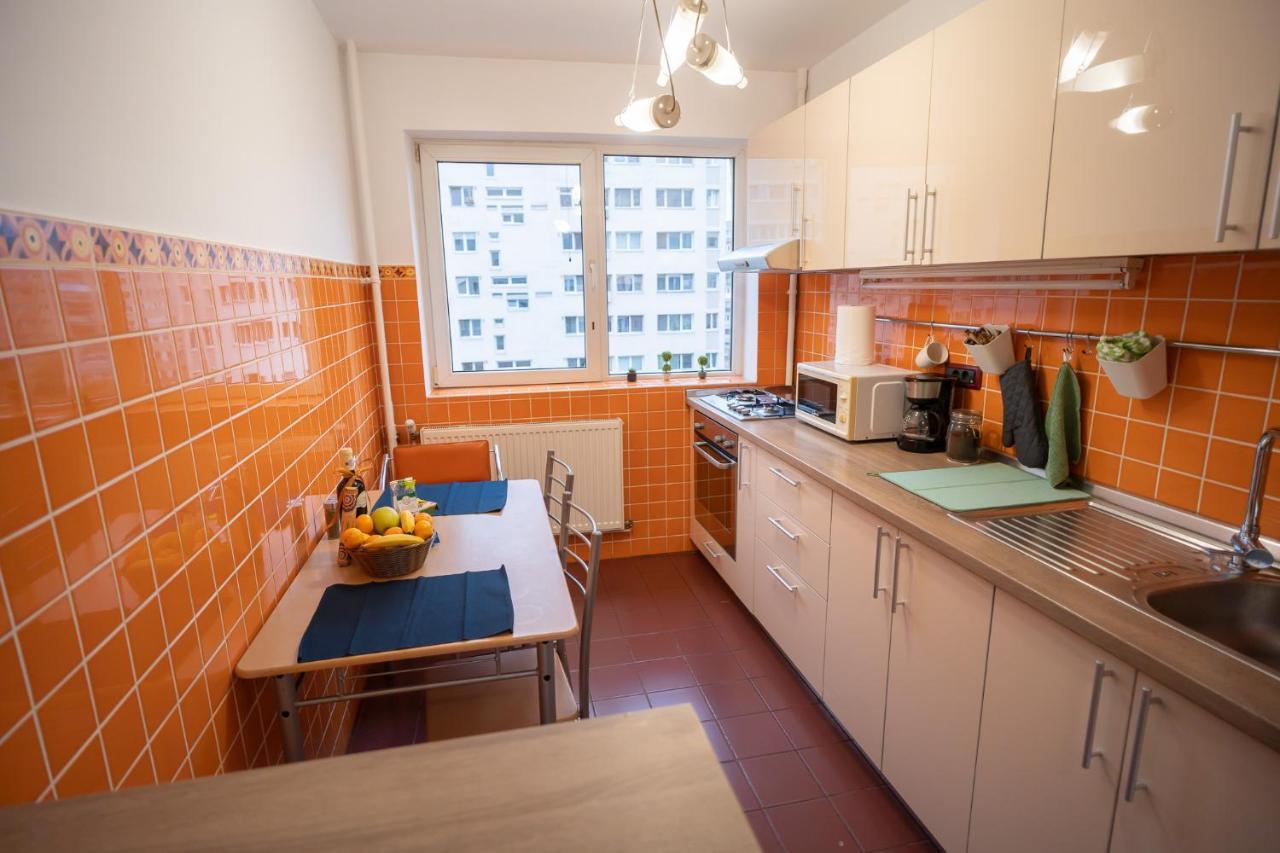 Spacious 2Br Dristor Apartment Bucarest Esterno foto