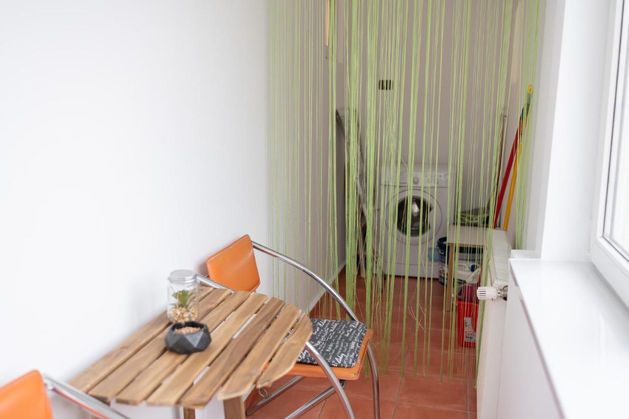 Spacious 2Br Dristor Apartment Bucarest Esterno foto