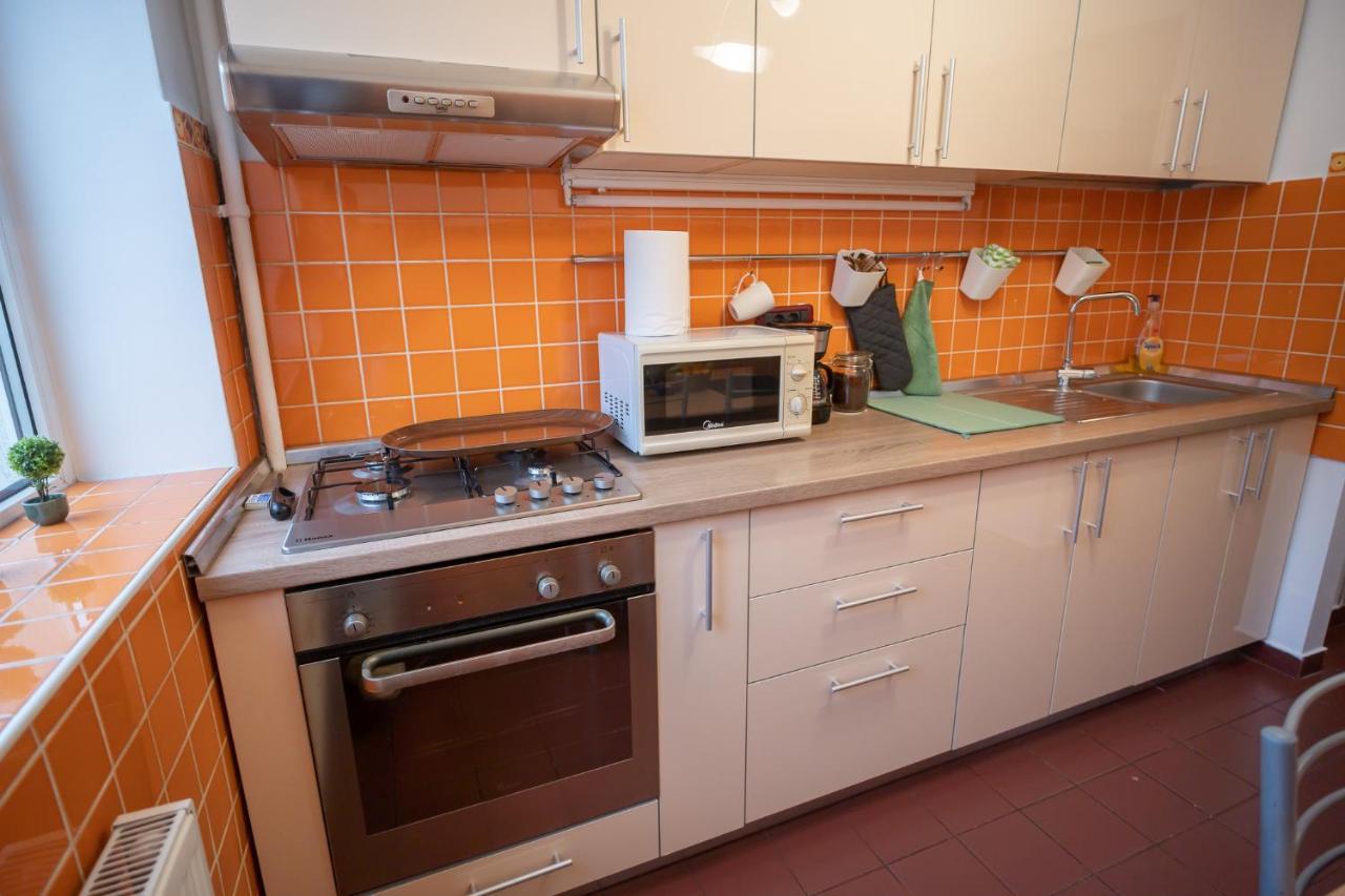 Spacious 2Br Dristor Apartment Bucarest Esterno foto