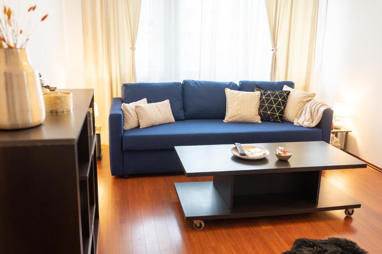 Spacious 2Br Dristor Apartment Bucarest Esterno foto
