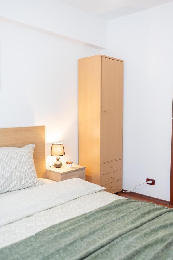 Spacious 2Br Dristor Apartment Bucarest Esterno foto