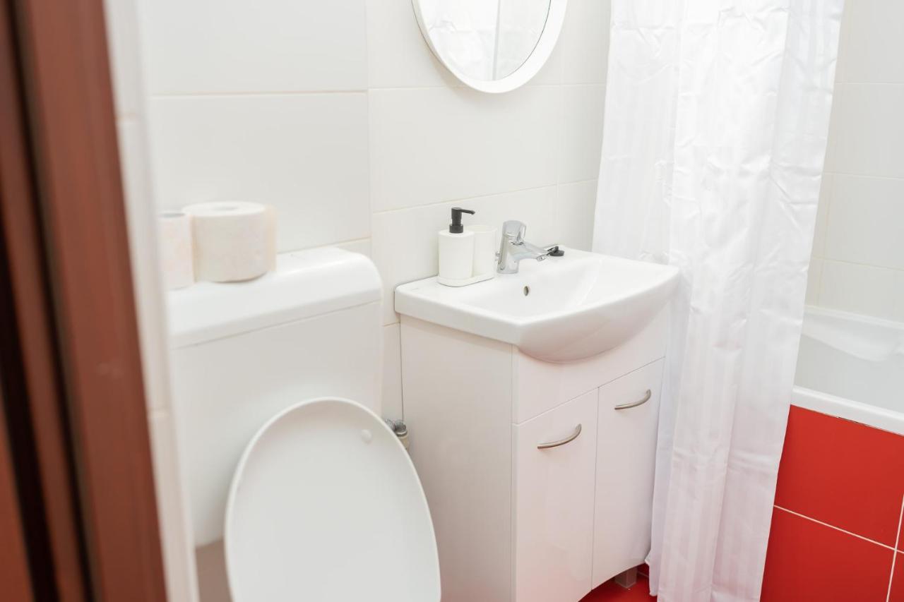 Spacious 2Br Dristor Apartment Bucarest Esterno foto
