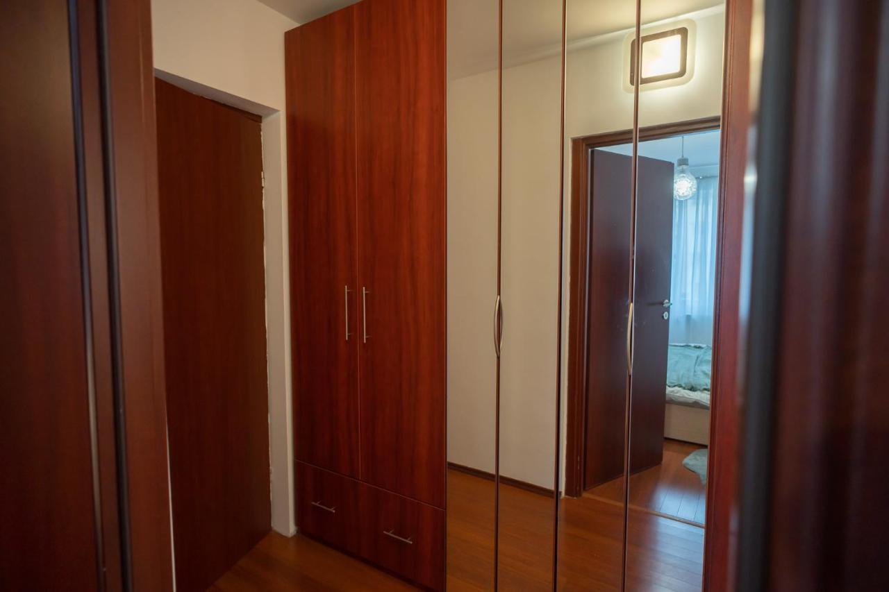 Spacious 2Br Dristor Apartment Bucarest Esterno foto
