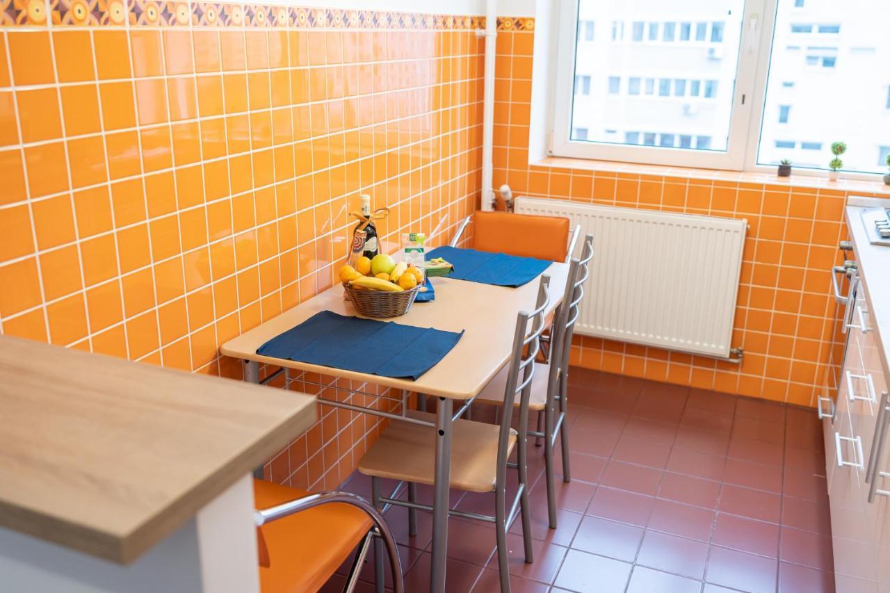 Spacious 2Br Dristor Apartment Bucarest Esterno foto